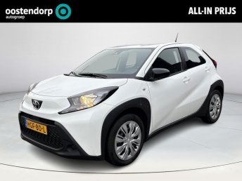 Toyota Aygo X 1.0 VVT-i MT Play **ADPATIEF CRUISE CONTROL/ AIRCO/ APPLE CARPLAY/ PARKEERCAMERA/ GARANTIE** occasion 2025