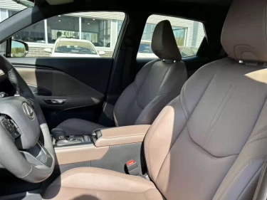 Foto van Lexus LBX