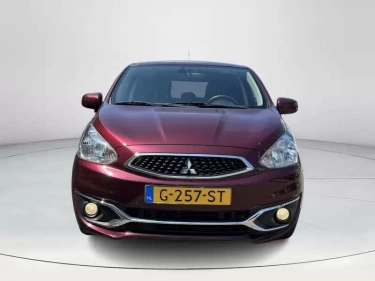Foto van Mitsubishi Space Star