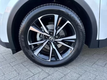 Foto van Toyota C-HR