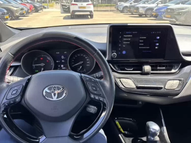 Foto van Toyota C-HR