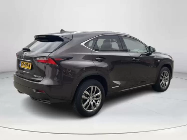 Foto van Lexus NX