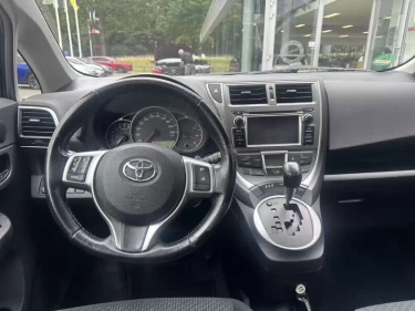 Foto van Toyota Verso-S