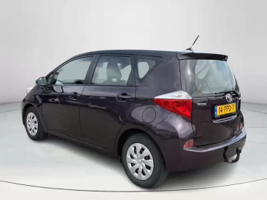 Foto van Toyota Verso-S