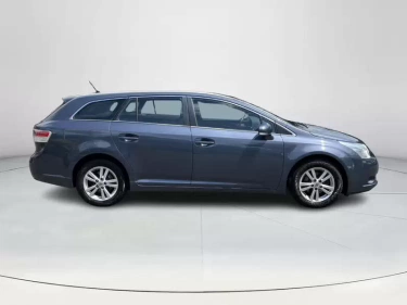 Foto van Toyota Avensis wagon