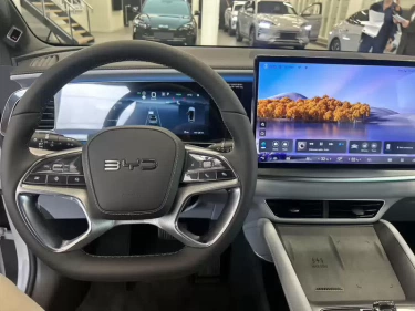 Foto van BYD SEALION 7