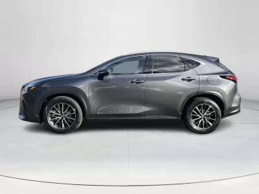 Foto van Lexus NX