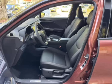 Foto van Lexus LBX