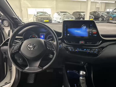 Foto van Toyota C-HR
