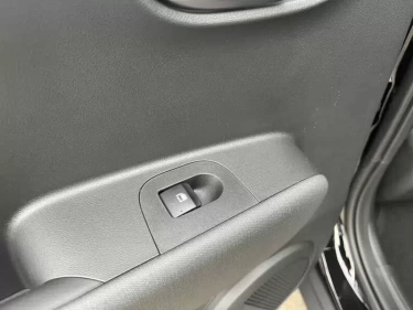 Foto van Hyundai INSTER