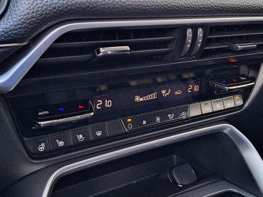 Foto van Mazda CX-60