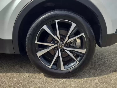 Foto van Toyota C-HR