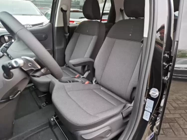 Foto van Hyundai INSTER