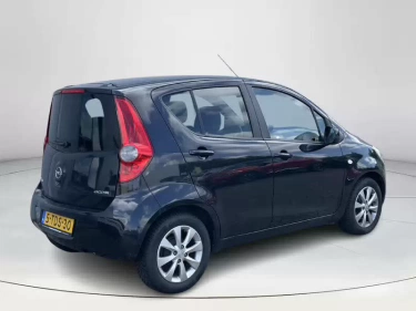 Foto van Opel Agila