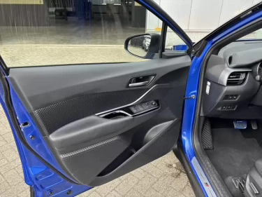 Foto van Toyota C-HR