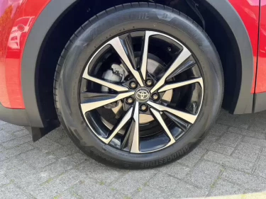 Foto van Toyota C-HR