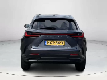 Foto van Lexus NX
