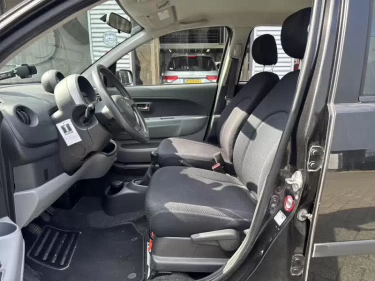 Foto van Daihatsu Sirion