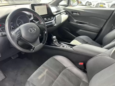 Foto van Toyota C-HR