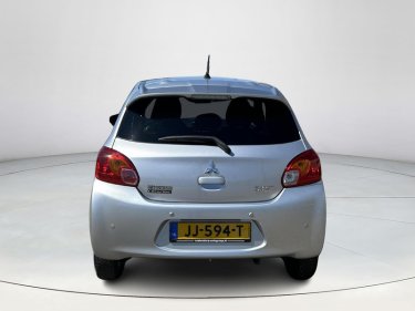 Foto van Mitsubishi Space Star