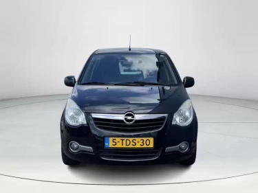Foto van Opel Agila