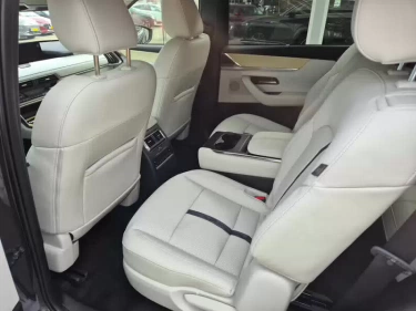 Foto van Mazda CX-80