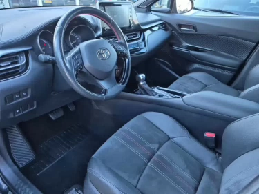 Foto van Toyota C-HR