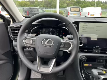 Foto van Lexus NX