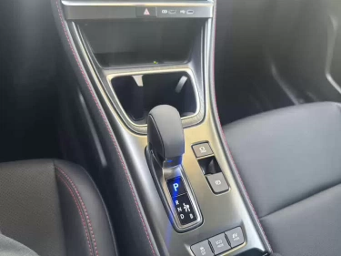 Foto van Lexus LBX