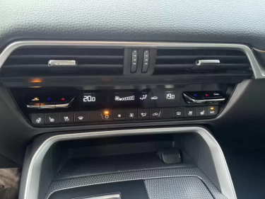 Foto van Mazda CX-60