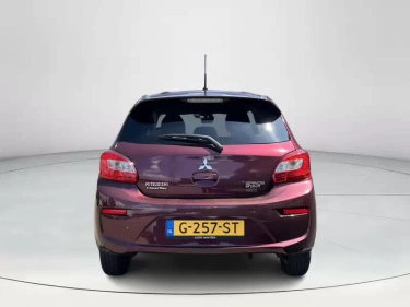 Foto van Mitsubishi Space Star