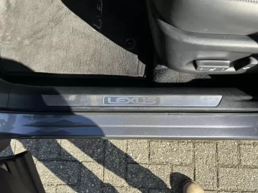Foto van Lexus NX