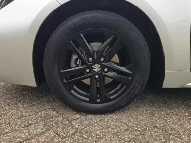 Foto van Suzuki Swace