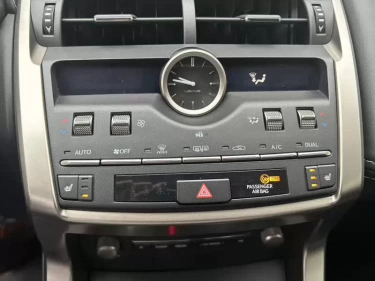 Foto van Lexus NX