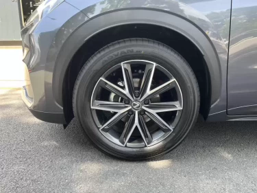 Foto van Lexus LBX