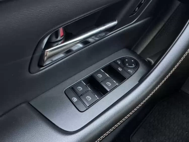Foto van Mazda CX-60