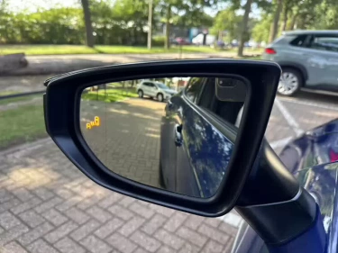 Foto van Lexus LBX