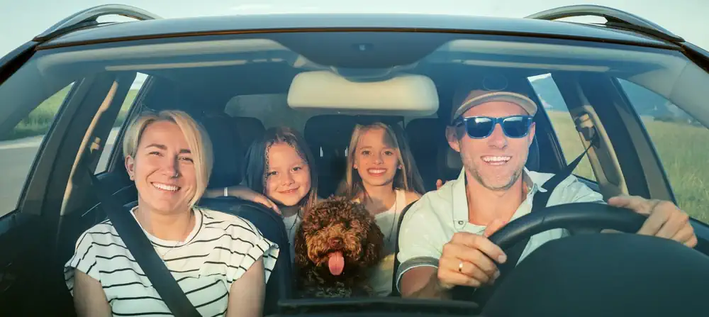Voorkom boetes: verplichte auto-uitrusting per EU vakantieland