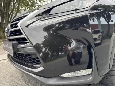Foto van Lexus NX