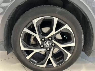 Foto van Toyota C-HR