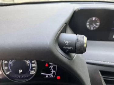 Foto van Lexus UX