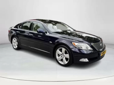 Foto van Lexus LS