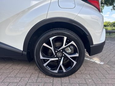 Foto van Toyota C-HR