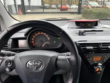 Foto van Toyota iQ