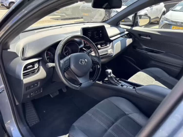 Foto van Toyota C-HR