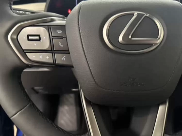Foto van Lexus LBX
