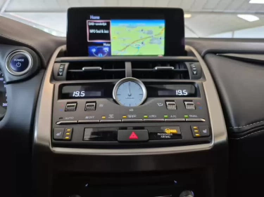 Foto van Lexus NX