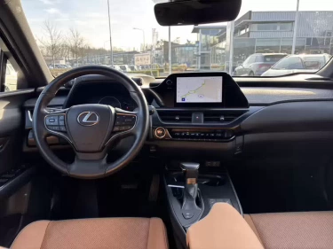 Foto van Lexus UX