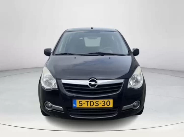 Foto van Opel Agila