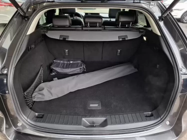 Foto van Mazda CX-60